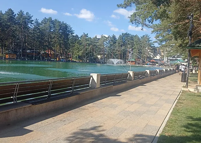 아파트 Pahulja3 즐라티보